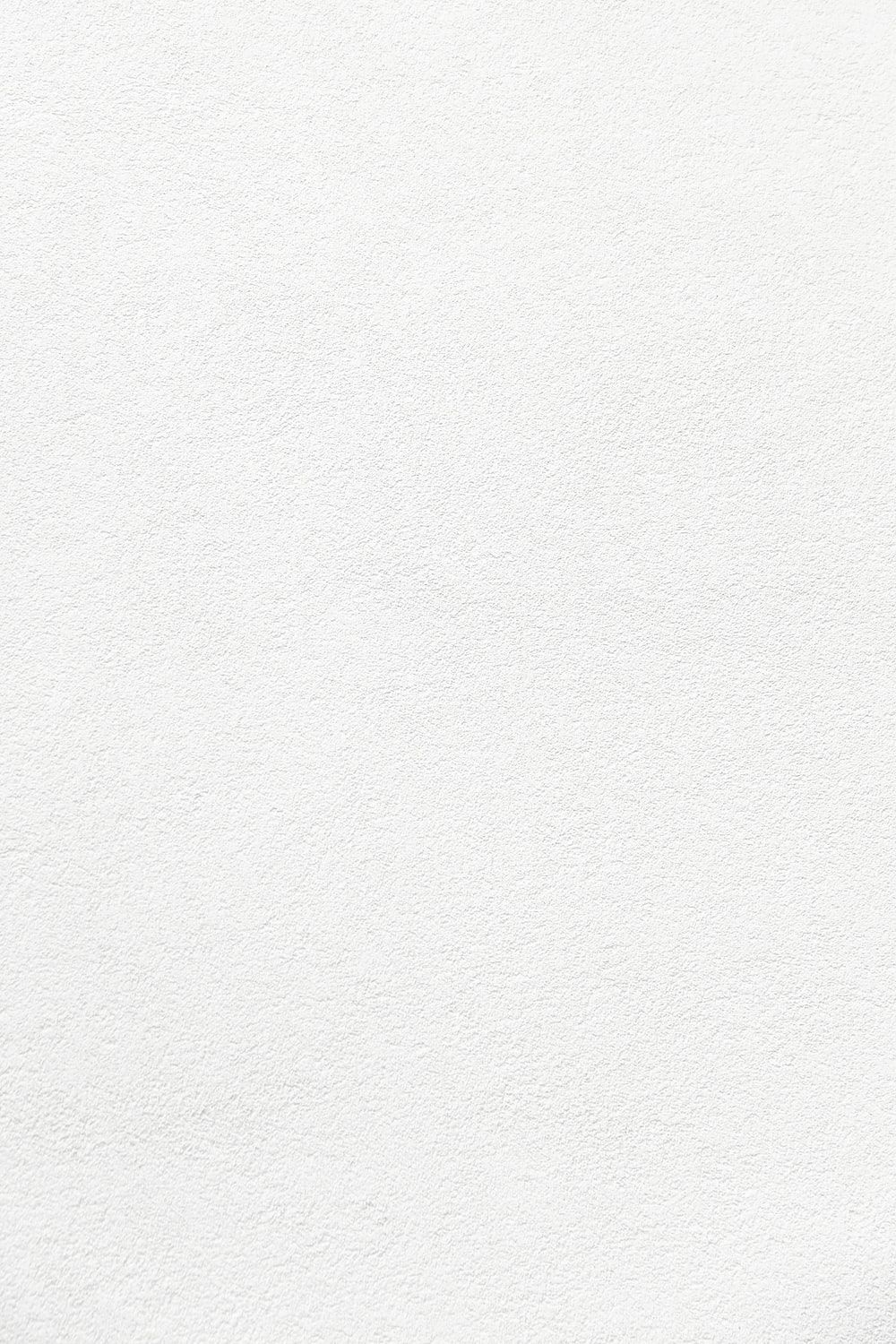 Plain White Wallpapers - 4k, HD Plain White Backgrounds on WallpaperBat