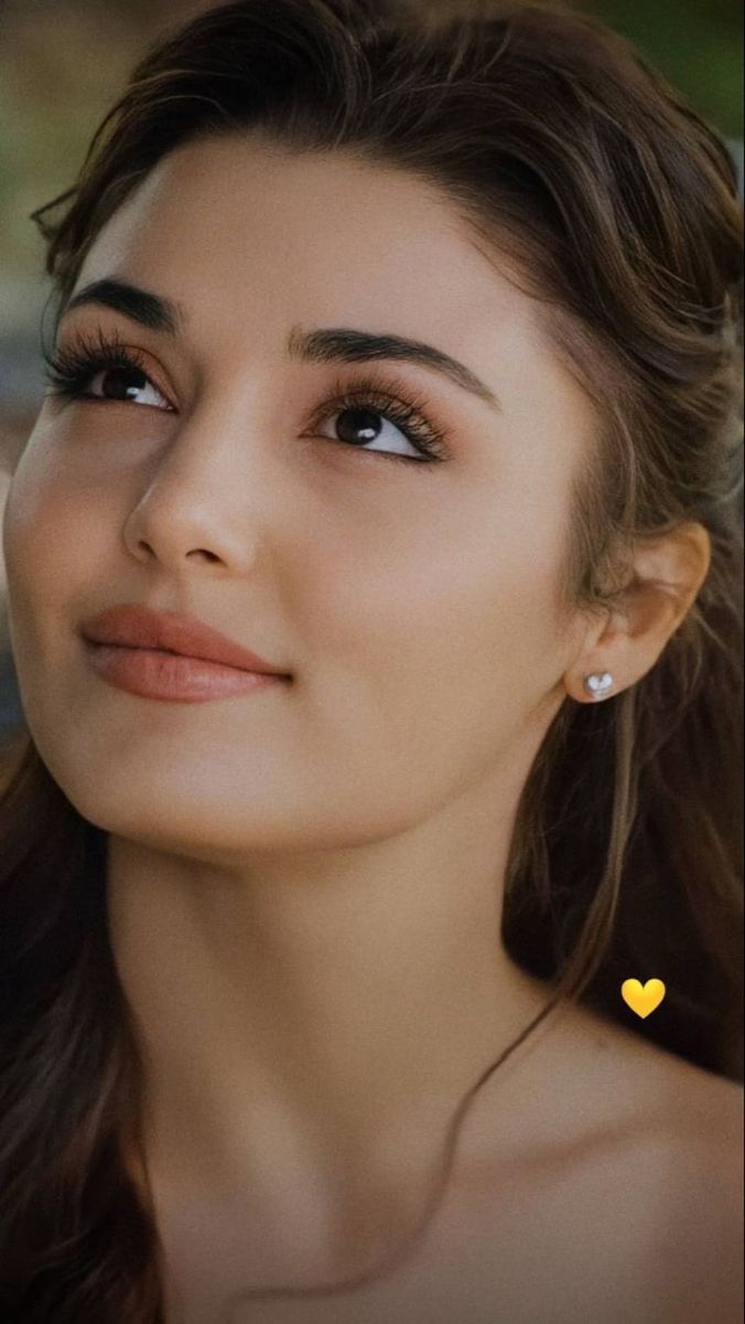 Hande Erçel Wallpapers - 4k, Hd Hande Erçel Backgrounds On Wallpaperbat