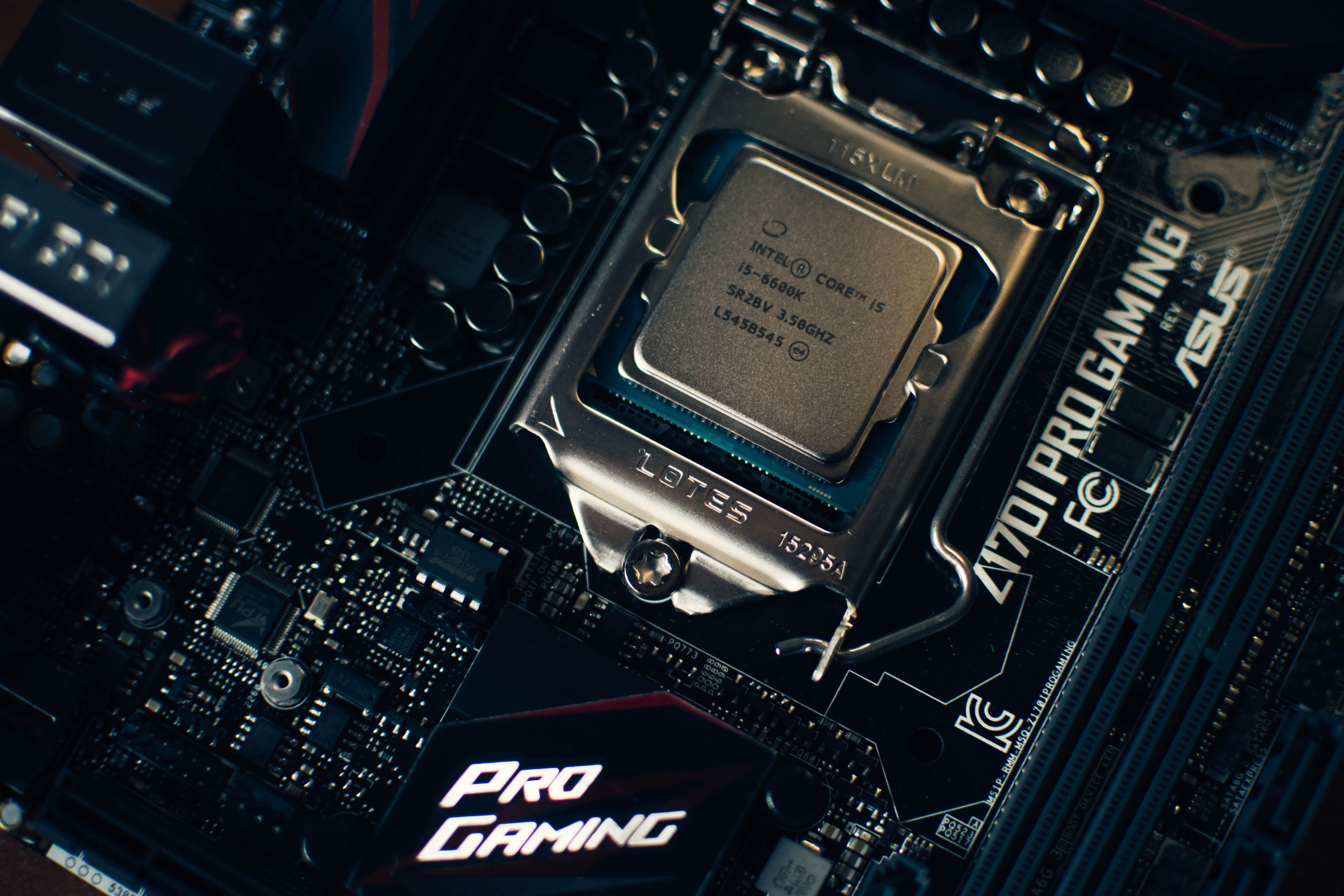 6000x4000 silver computer processor #CPU #Intel ... Wallpaper