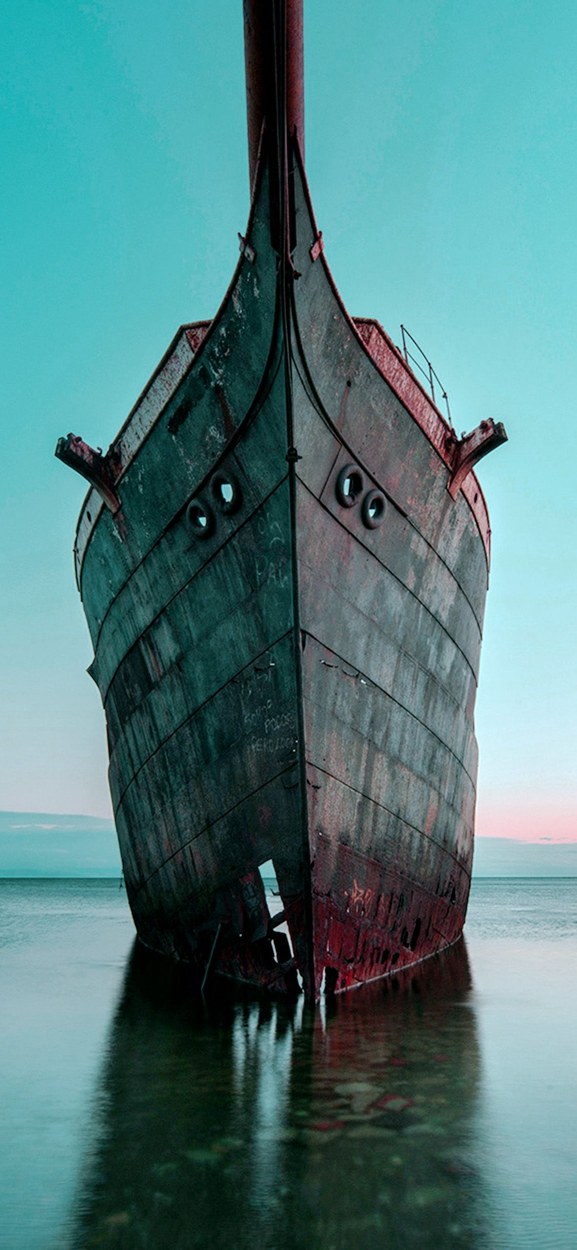 1125x2436 bh29-boat-ship-sea-blue-art-old-wallpaper Wallpaper