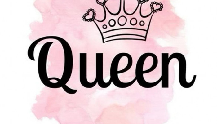 Queen Aesthetic Wallpaper