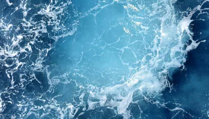 Blue Ocean Water Wallpaper