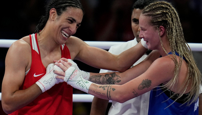 Women Boxing Wallpaper