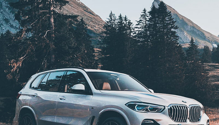 BMW X5 iPhone Wallpaper