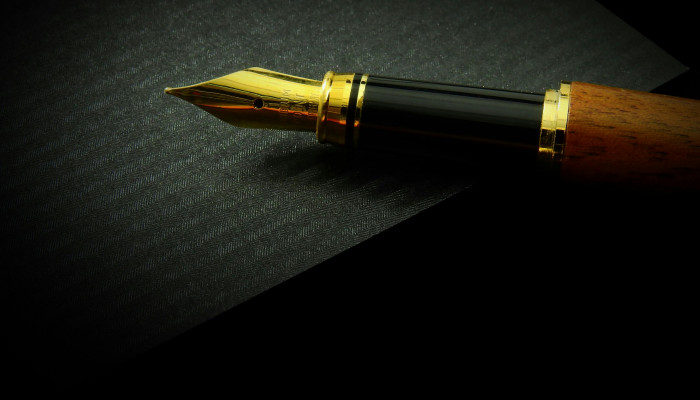 Fountain Pen Wallpaper