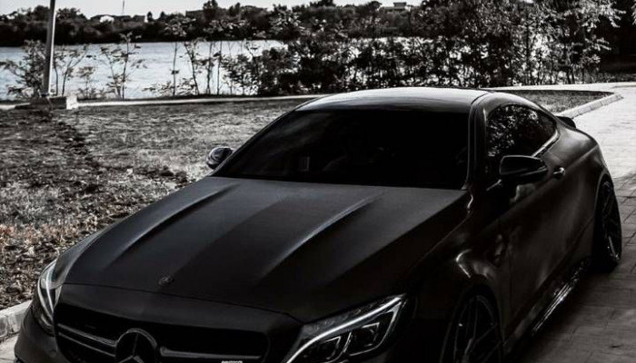 Mercedes Black Wallpaper