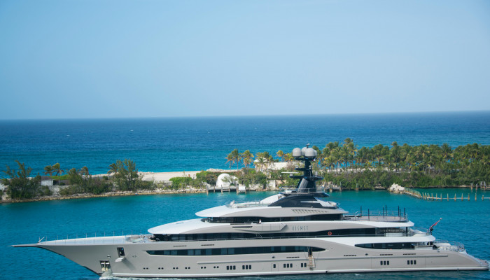 Luxury Yacht Wallpaper