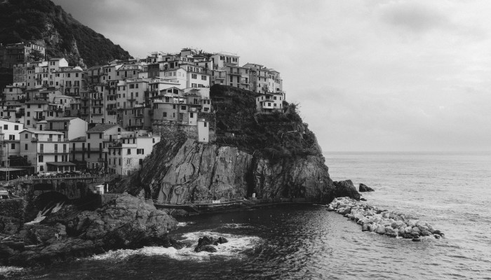 Italy Black and White Wallpaper