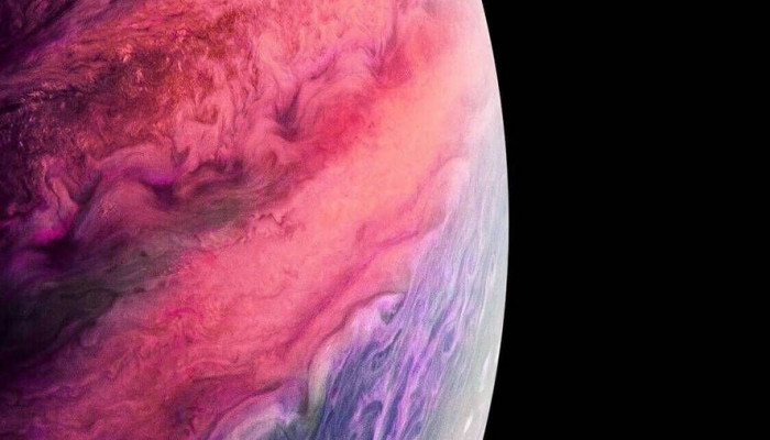 iPhone Planet Wallpaper