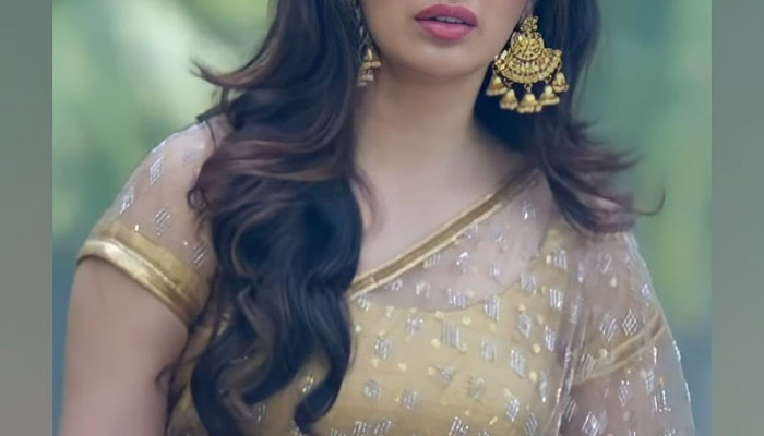 Payal Rajput Wallpaper