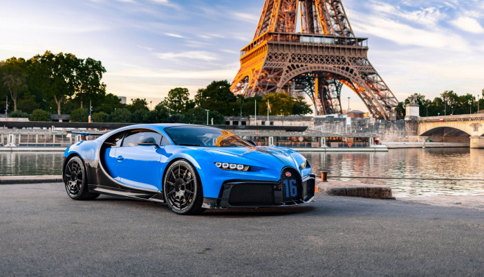Bugatti 8K Wallpaper