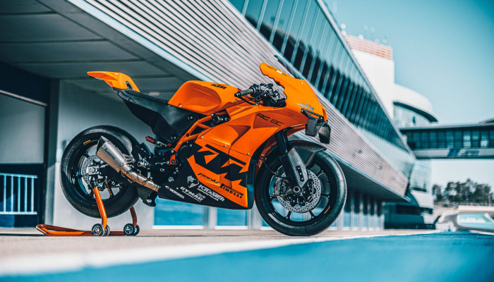Bike 8K Wallpaper