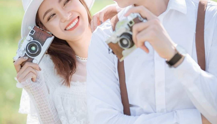 Korean Couple Wallpaper