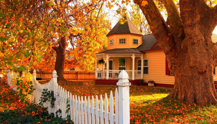 Autumn House Wallpaper