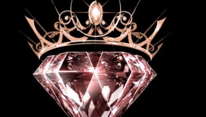 Diamond Crown Wallpaper