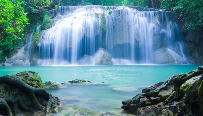 Spring Water Wallpaper
